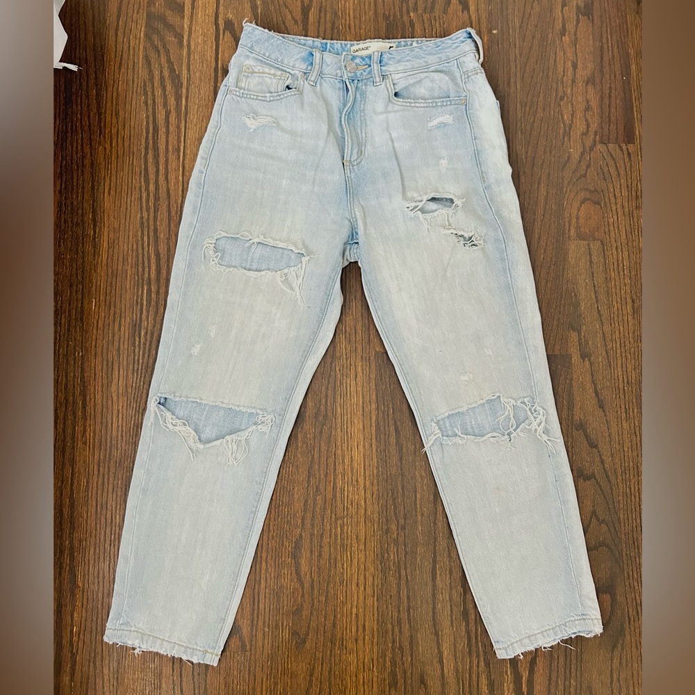 Cute garage jeans. Fit amazing and perfect for casual going out